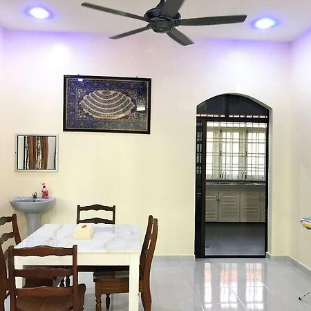 Family Homestay Kuala Terengganu Eksteriør billede