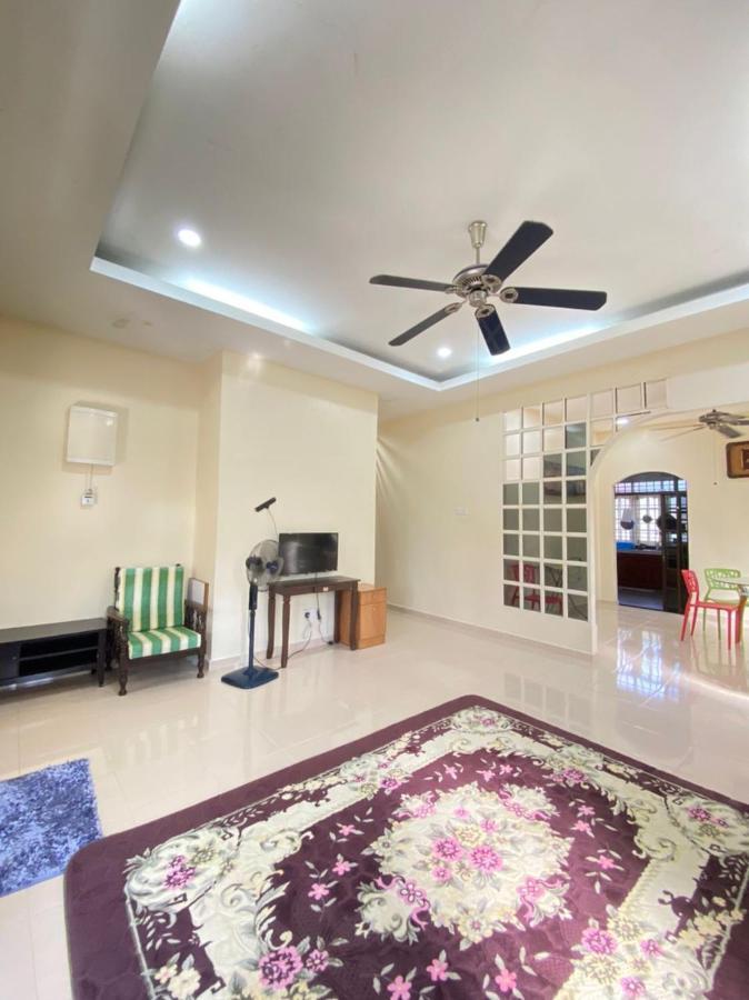 Family Homestay Kuala Terengganu Eksteriør billede