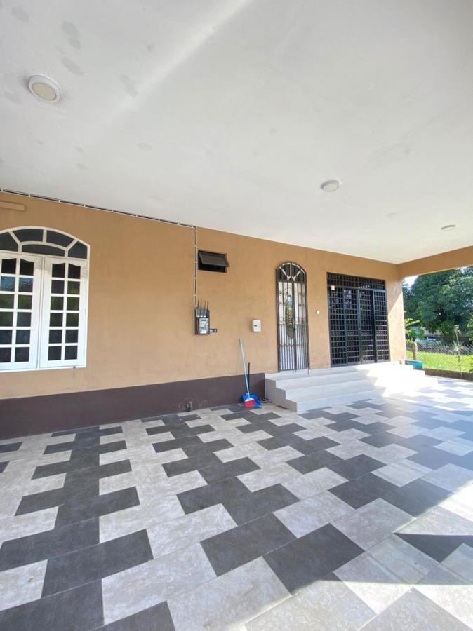 Family Homestay Kuala Terengganu Eksteriør billede