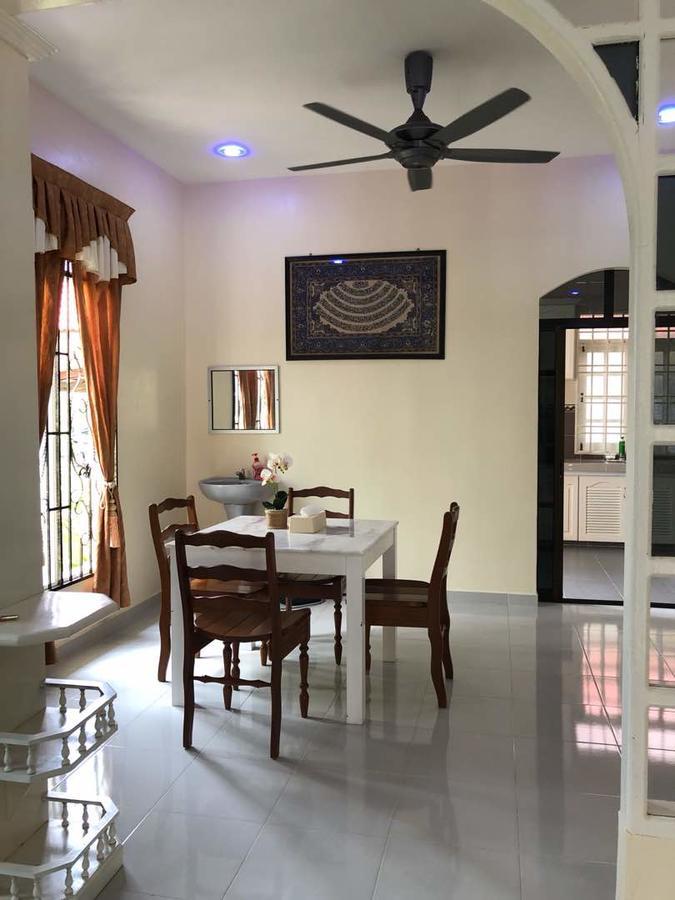Family Homestay Kuala Terengganu Eksteriør billede